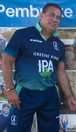  Adam Hollioake